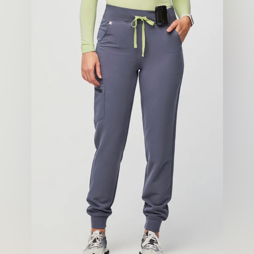 Women’s Medium - Space Dye - FIGS Joggers-high waisted. Limited edition color!